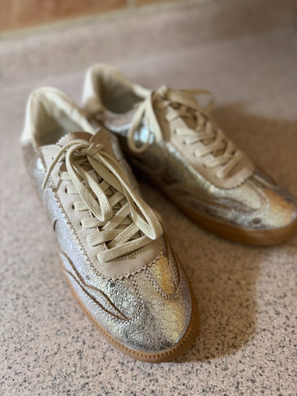 New! Dolce Vita Women's Notice Distressed Gold Sneaker with Cream Accents - Size